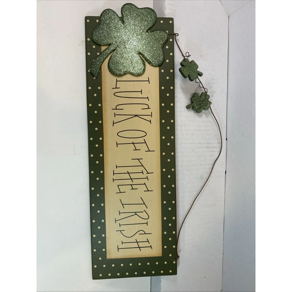 Irish Day Shamrock Wall Plaques/Door Sign ~ Set Of 2 ~‎ Defect